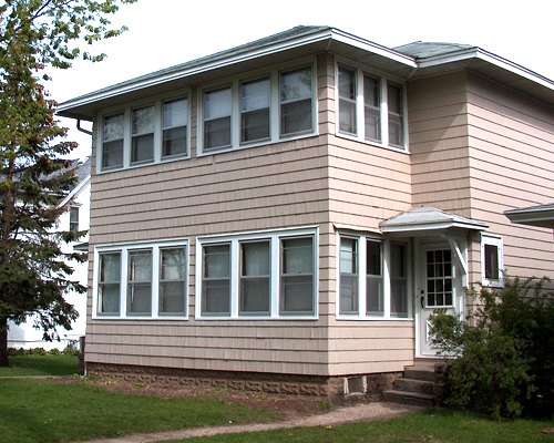 1227 Market Street La Crosse