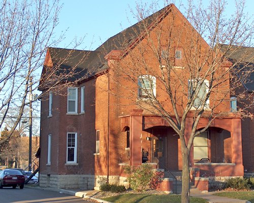 1141 Main Street La Crosse