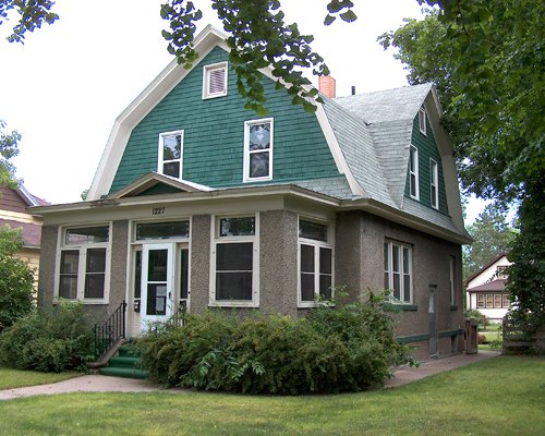 1229 West Avenue South La Crosse
