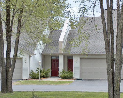 2805 Lakeshore Drive La Crosse