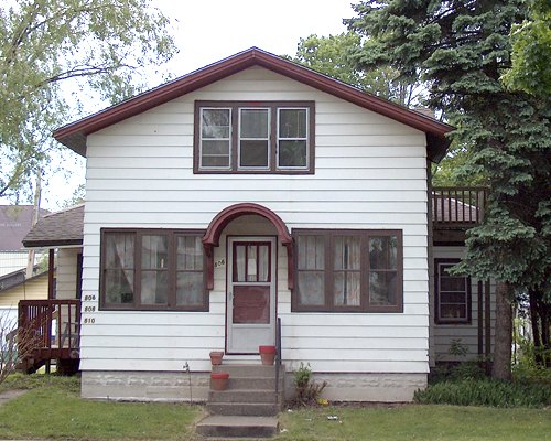 810 5th Avenue South La Crosse