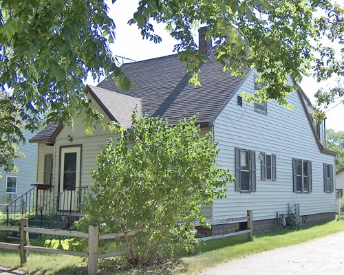 725 Losey Blvd North La Crosse