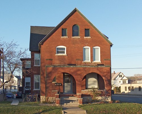 1147 Main Street La Crosse