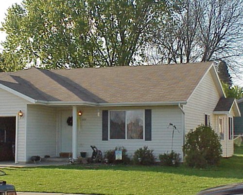 688 West Franklin Street West Salem