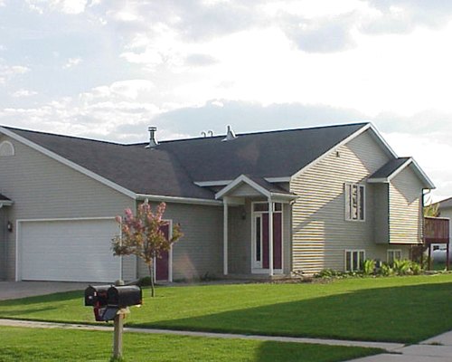 130 Rosewood Lane West Salem