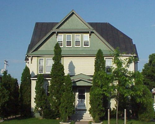 127 7th Street South La Crosse