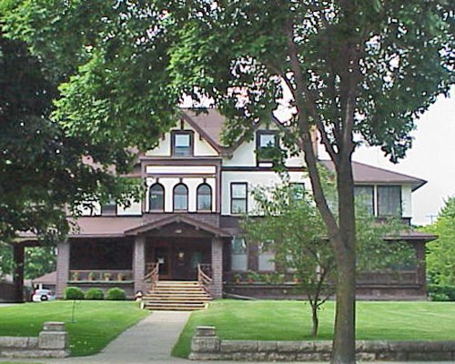 1331 Cass Street La Crosse