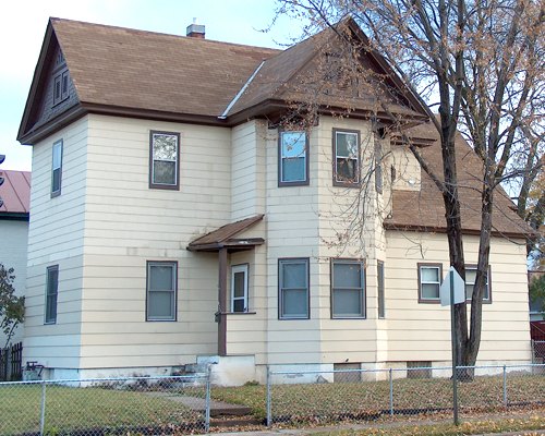 933 7th Street South La Crosse