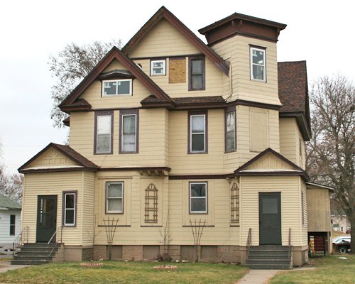 717 5th Avenue South La Crosse