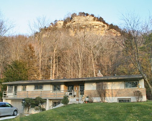 1601 Sunset Drive La Crosse