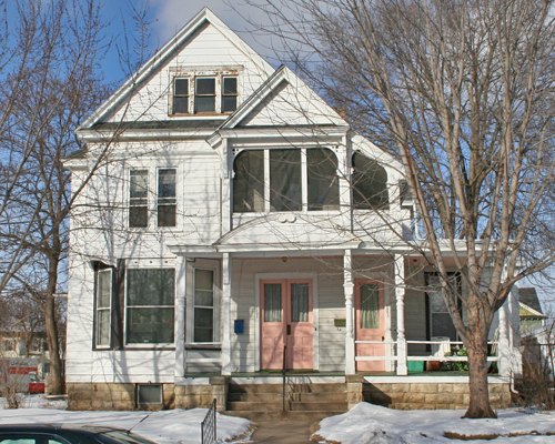 1005 Cameron La Crosse