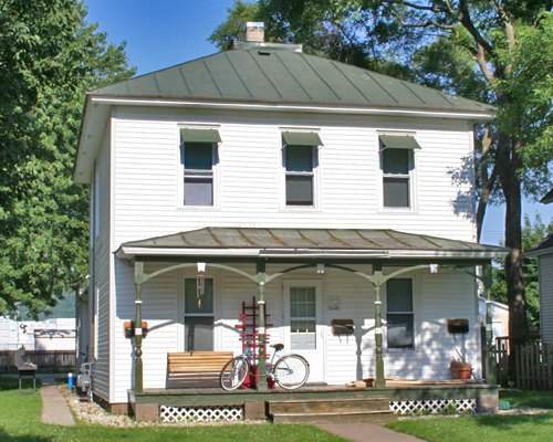 1814 Onalaska Avenue La Crosse