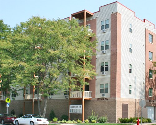 1225 7th Street South La Crosse