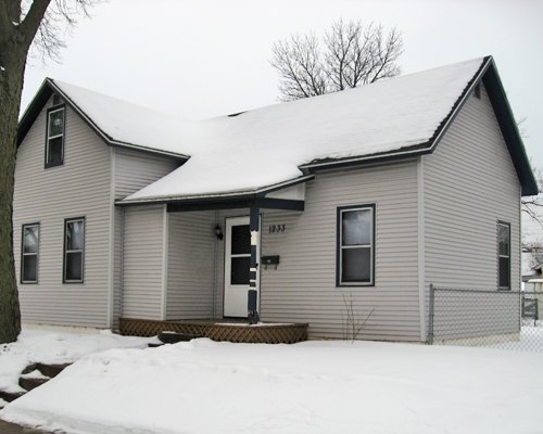 1233 Charles Street La Crosse