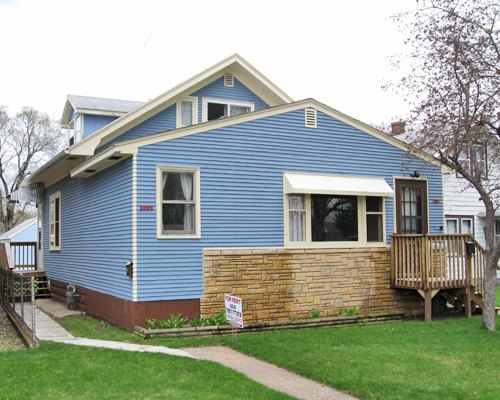 2011 Mississippi Street La Crosse