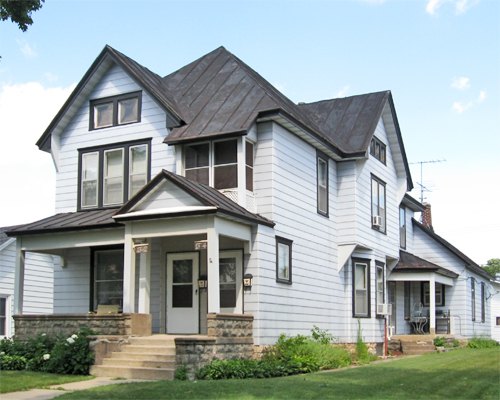 1342 Charles Street La Crosse