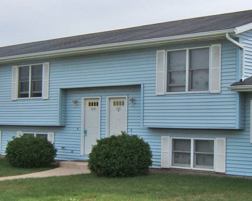 1215 Branding Iron Road West Salem