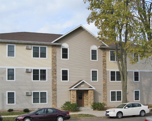 221 9th Street North La Crosse