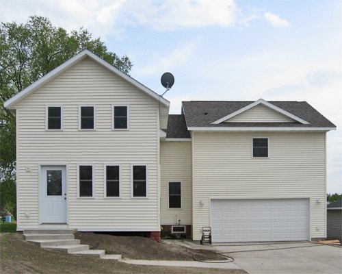 404 Gaarder Road East Holmen