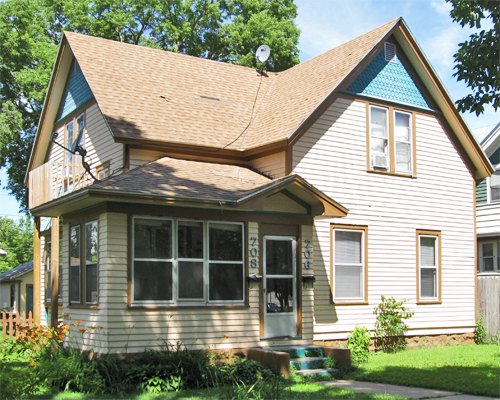 706 7th Street South La Crosse