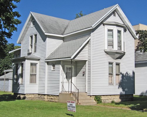 330 9th Street South La Crosse