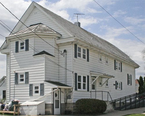 906 Saint James Street La Crosse