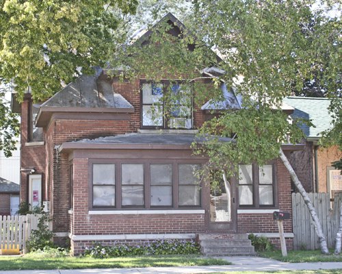 1220 South 4th Street La Crosse