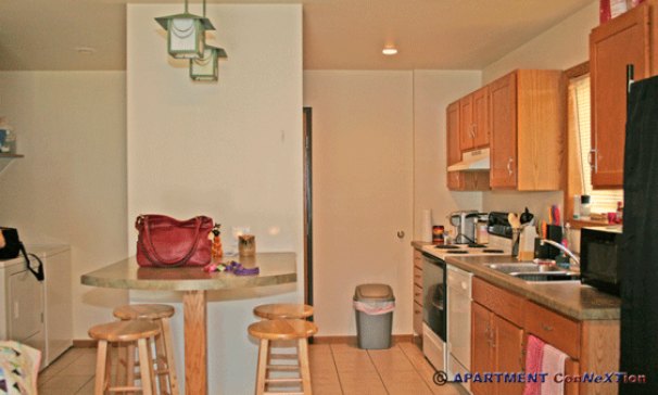 Kitchen with Dinette Area