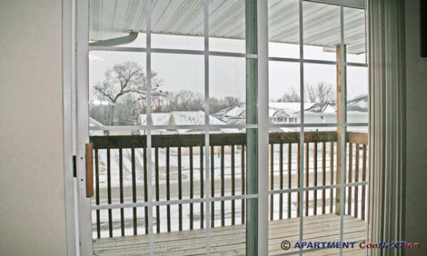 Balcony/Deck (off Living Room)