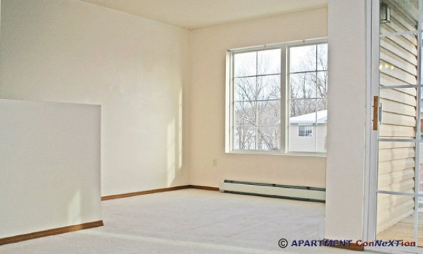 Den / Office Alcove off Living Room