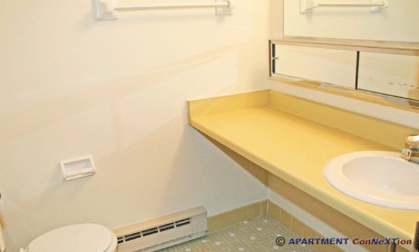 Master Private 1/2 Bath