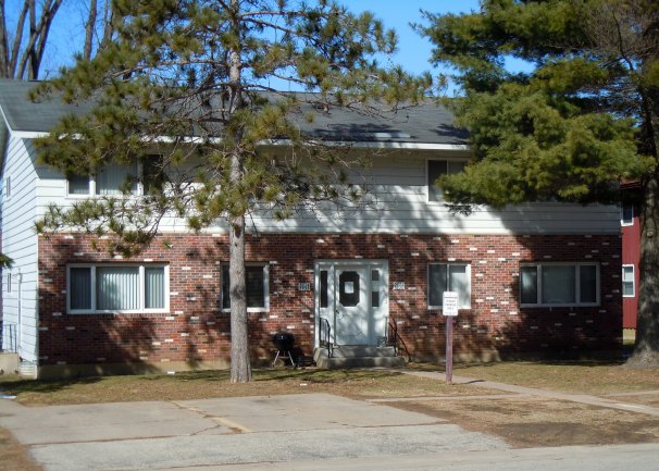 3820-3826 Cliffside Place