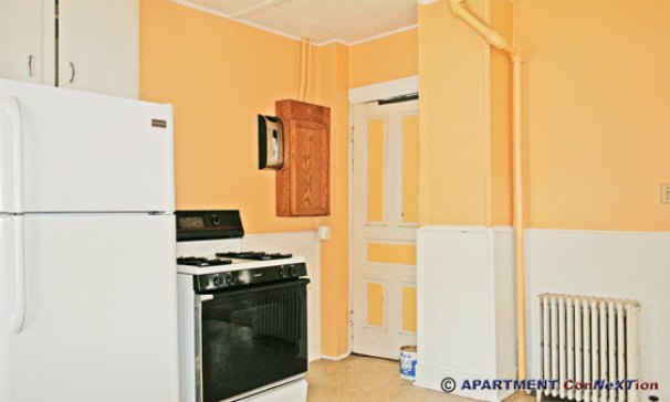 Kitchen Dinette Area