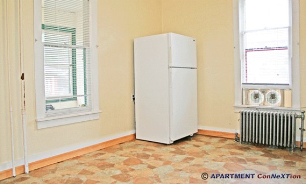 Kitchen Dinette Area