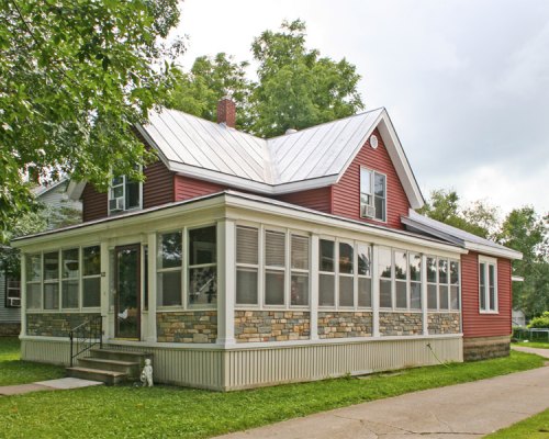 112 Harmony Street West Salem