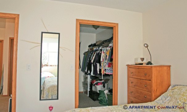 Bedroom 1 Walk-In Closet
