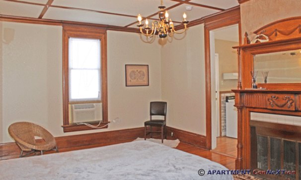 Living / Sleeping Room