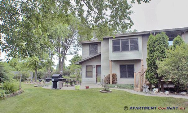 Patio & Grilling Area