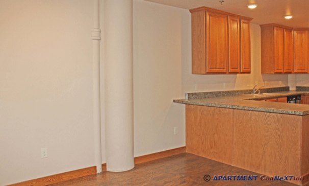Dining Area & Snack Bar Counter