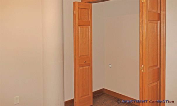 Sleeping Alcove Closet