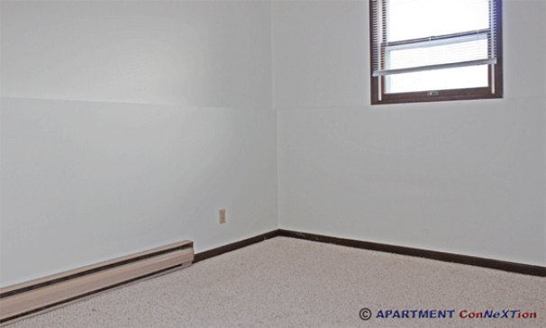Bedroom 2 (Full Bed Size)