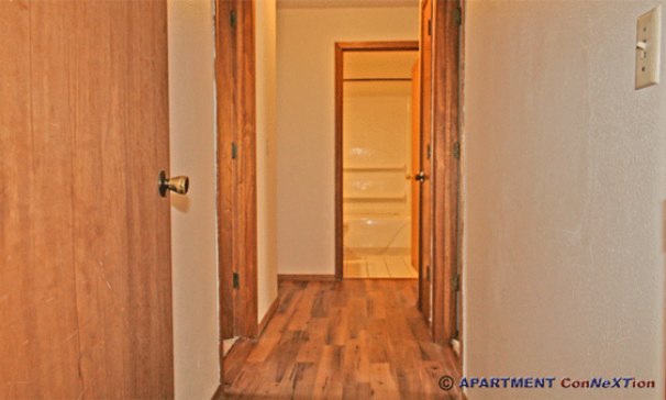 Hallway to Bedrooms & Bathroom