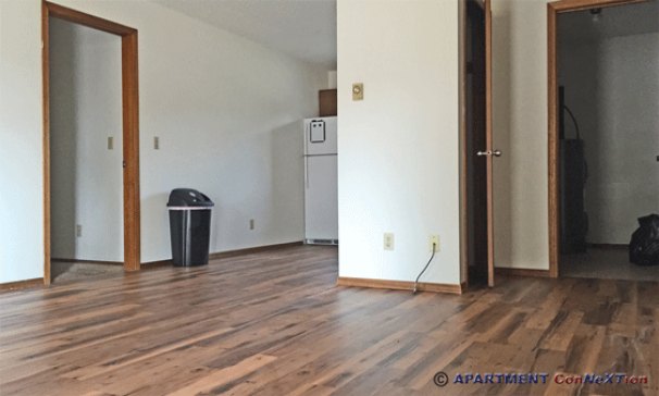 Living Room (Mirror Image Unit)