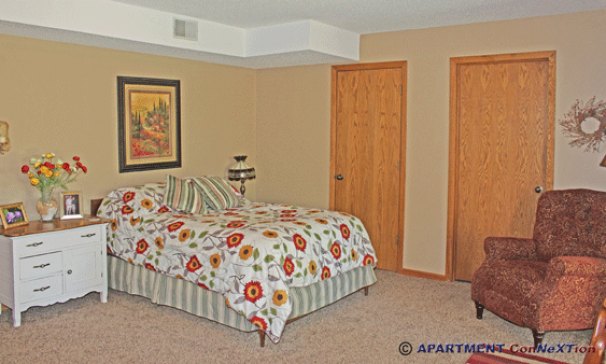 Bedroom 2 (Lower Level)