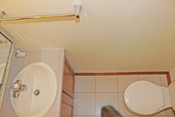 Half Bath (1st Floor)