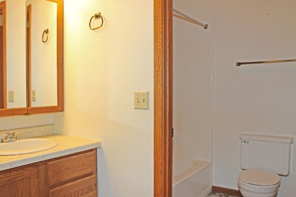 Bathroom 1 (Bedroom 1 En Suite)