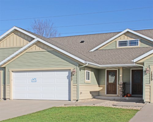 1527 Flat Road Holmen