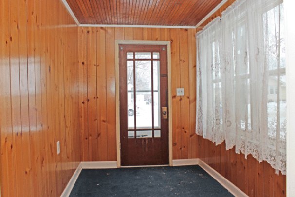Enclosed Front Entry Porch
