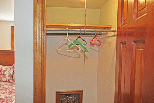 Bedroom Step-In Closet