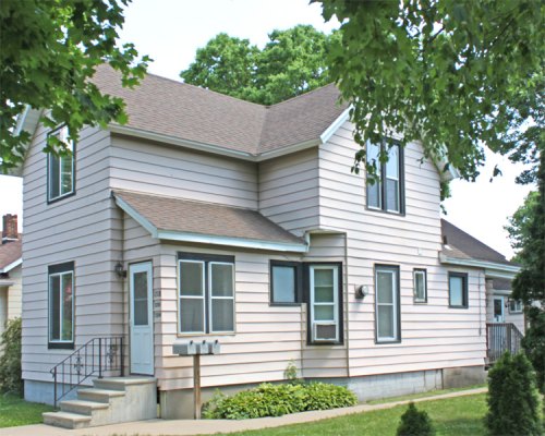 1314 Charles Street La Crosse